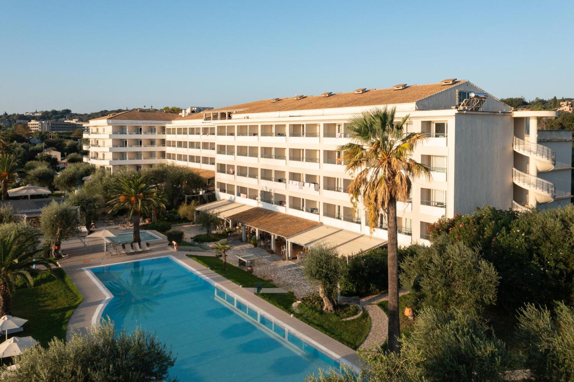 Elea Hotel 4*